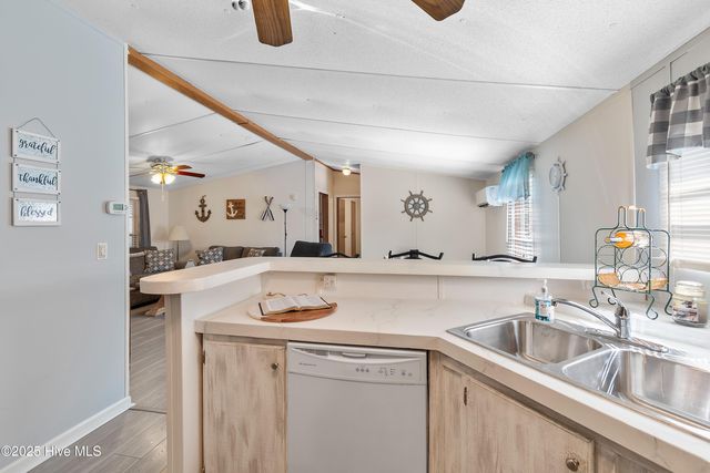 3216 Woodlawn Avenue SW, Supply, NC 28462