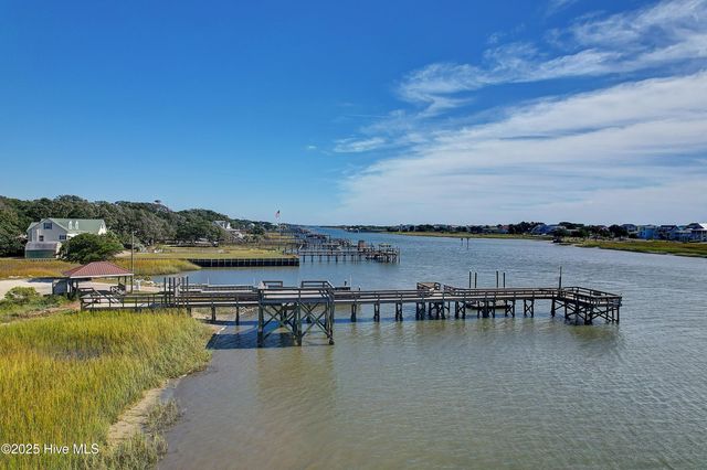 3216 Woodlawn Avenue SW, Supply, NC 28462