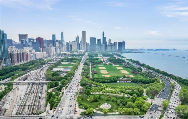 1211 S Prairie Avenue 5400, Chicago, IL 60605