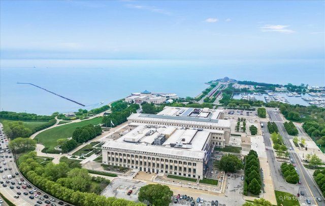 1211 S Prairie Avenue 5400, Chicago, IL 60605