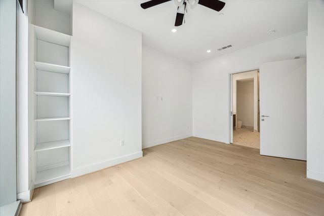 1711 Allen Parkway 1702, Houston, TX 77019