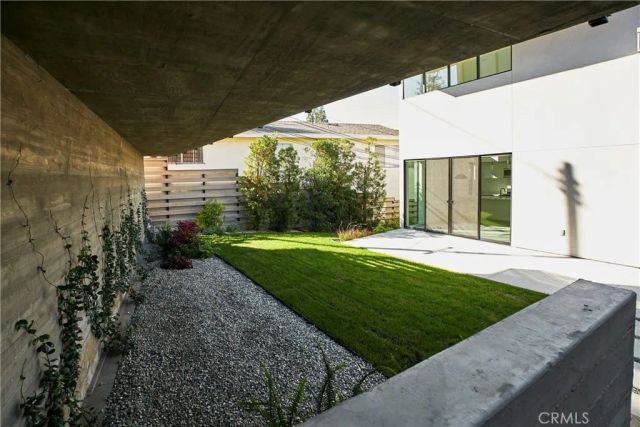 929 E 68th Street C, Inglewood, CA 90302