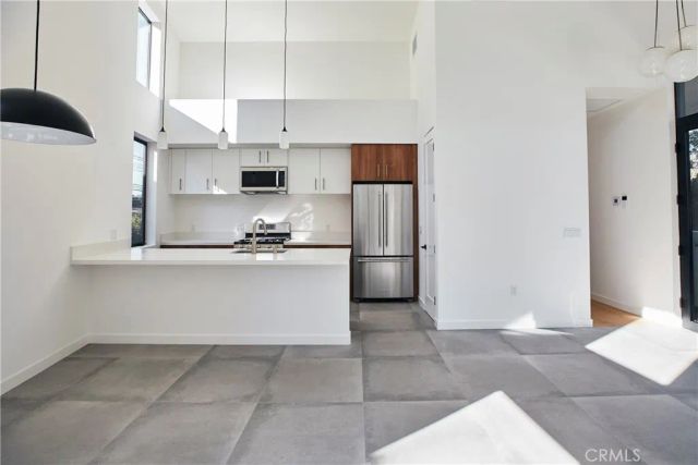 929 E 68th Street C, Inglewood, CA 90302