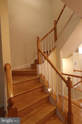 10502 JAMES WREN WAY, Fairfax, VA 22030