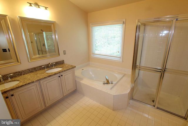 10502 JAMES WREN WAY, Fairfax, VA 22030