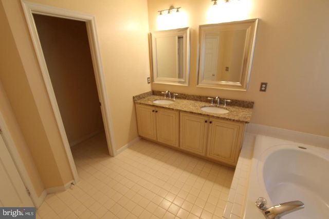 10502 JAMES WREN WAY, Fairfax, VA 22030