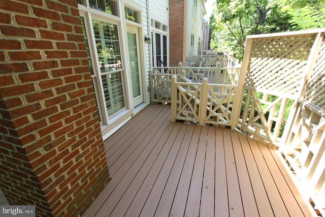 10502 JAMES WREN WAY, Fairfax, VA 22030