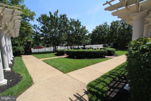 10502 JAMES WREN WAY, Fairfax, VA 22030