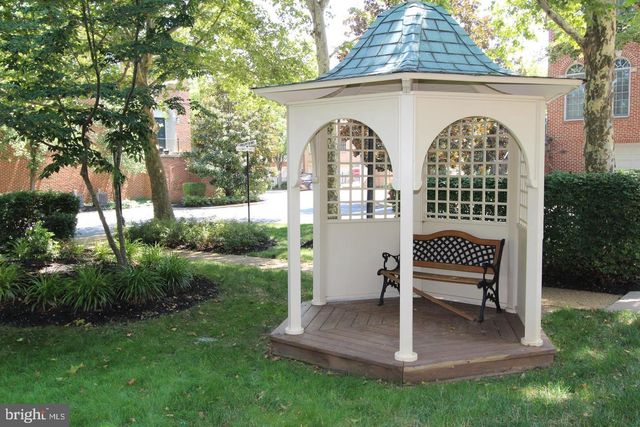 10502 JAMES WREN WAY, Fairfax, VA 22030