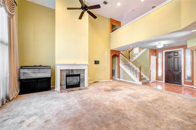 4015 England Court E, Houston, TX 77021