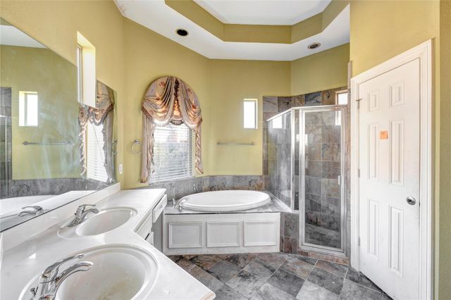 4015 England Court E, Houston, TX 77021