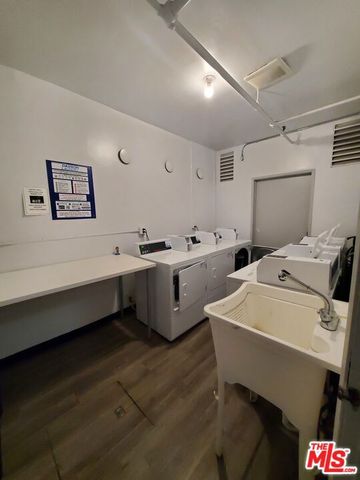 6199 Canterbury Drive 202, Culver City, CA 90230