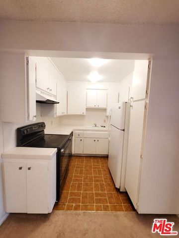 6199 Canterbury Drive 202, Culver City, CA 90230