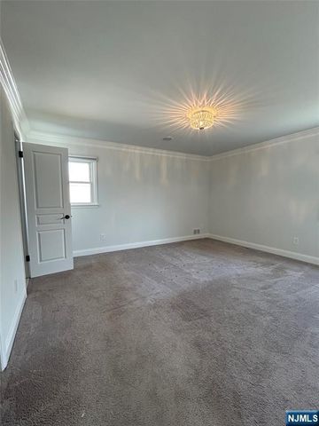 171 Truman Terrace, Paramus, NJ 07652