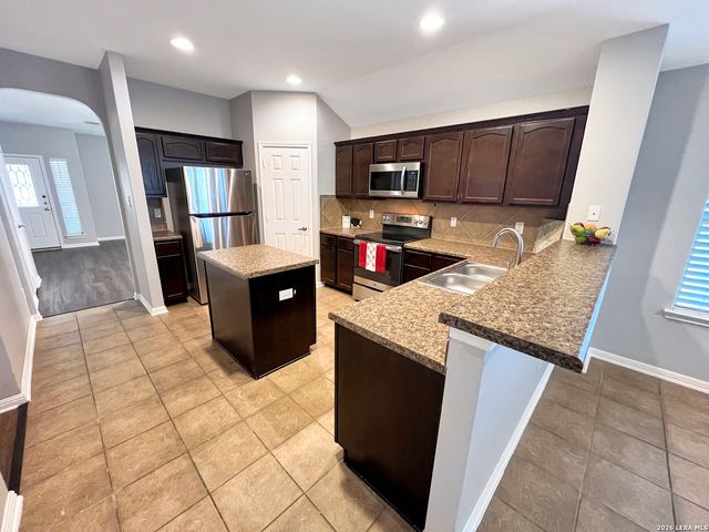 9242 Mare Country, San Antonio, TX 78254