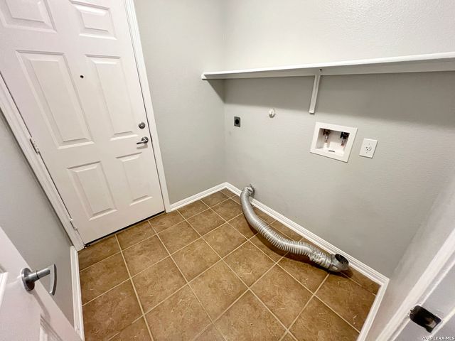 9242 Mare Country, San Antonio, TX 78254