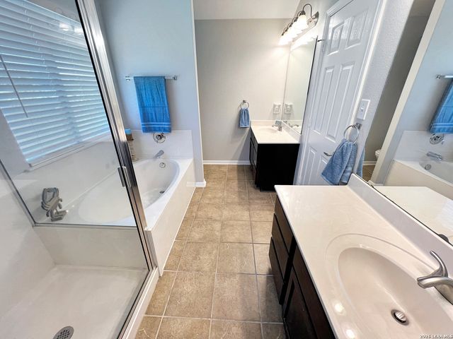 9242 Mare Country, San Antonio, TX 78254