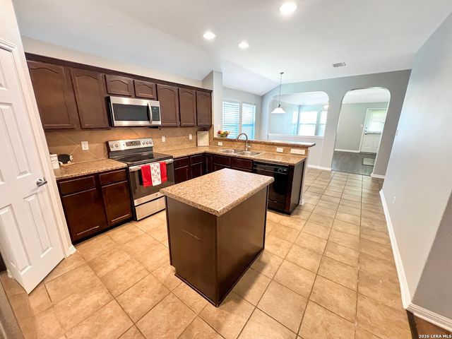 9242 Mare Country, San Antonio, TX 78254