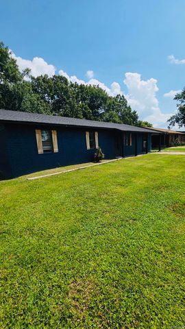 306 Teresa Lane, Lonoke, AR 72086