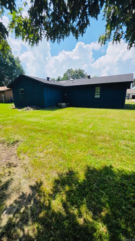 306 Teresa Lane, Lonoke, AR 72086