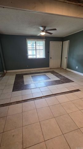 306 Teresa Lane, Lonoke, AR 72086
