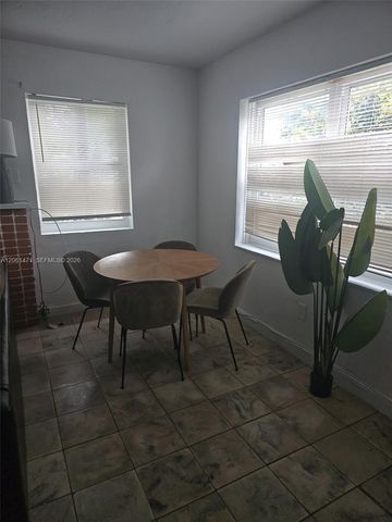 615 NE 4th Street 1, Hallandale Beach, FL 33009