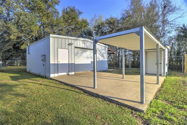 2206 Greenlawn St Street, Lake Charles, LA 70607