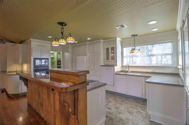 2206 Greenlawn St Street, Lake Charles, LA 70607