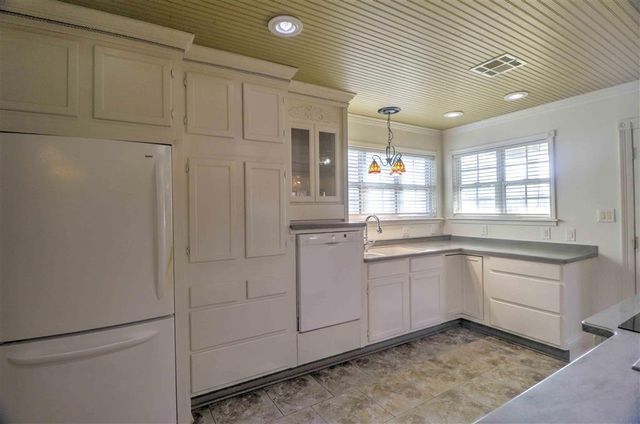 2206 Greenlawn St Street, Lake Charles, LA 70607