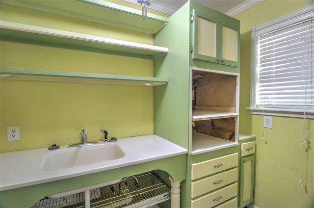 2206 Greenlawn St Street, Lake Charles, LA 70607