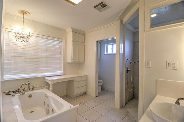 2206 Greenlawn St Street, Lake Charles, LA 70607