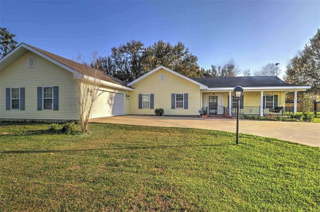 2206 Greenlawn St Street, Lake Charles, LA 70607