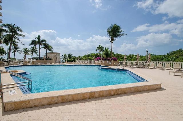 1121 Crandon Blvd D1007 D1007, Key Biscayne, FL 33149