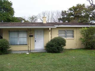 905 N PINE HILLS ROAD, Orlando, FL 32808