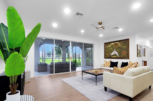 201 Ryder Cup Circle S, Palm Beach Gardens, FL 33418