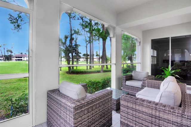 201 Ryder Cup Circle S, Palm Beach Gardens, FL 33418