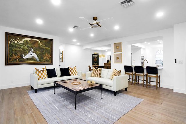 201 Ryder Cup Circle S, Palm Beach Gardens, FL 33418