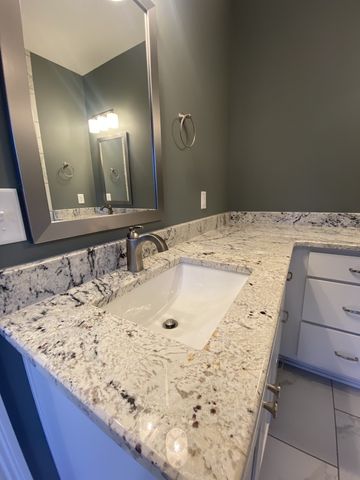 557 Dexter Dr, Clarksville, TN 37043