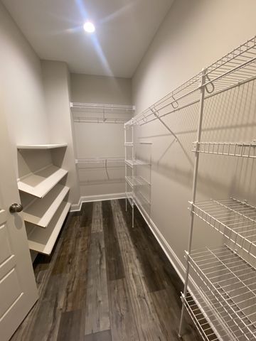 557 Dexter Dr, Clarksville, TN 37043