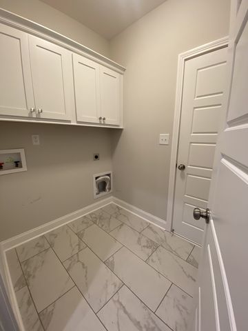 557 Dexter Dr, Clarksville, TN 37043