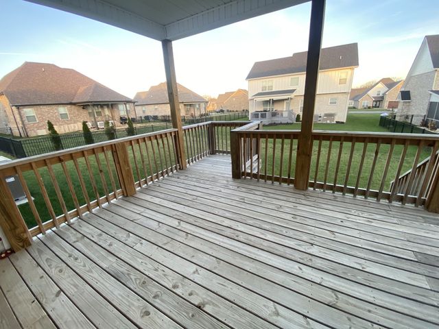 557 Dexter Dr, Clarksville, TN 37043