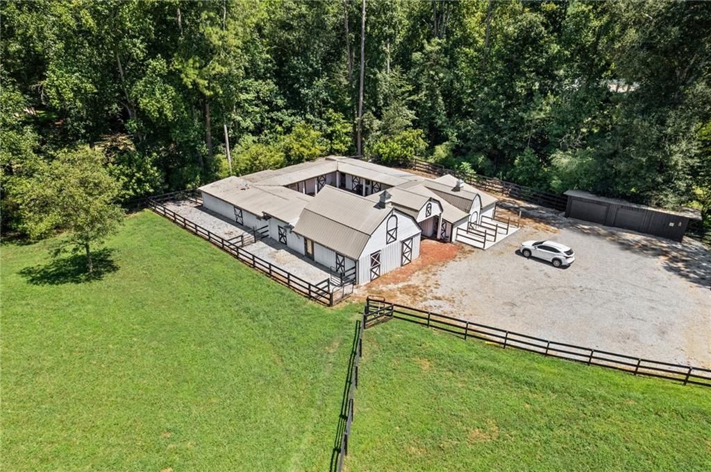 Image 102 of property listing at 14735 Wood Road, Milton, GA 30004