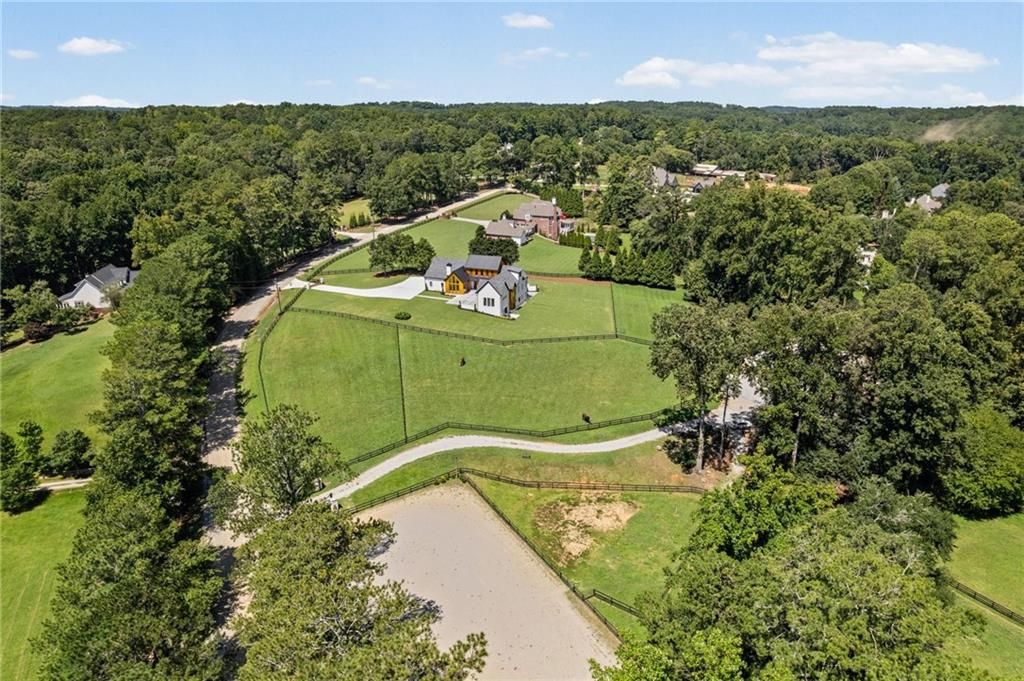 Image 104 of property listing at 14735 Wood Road, Milton, GA 30004