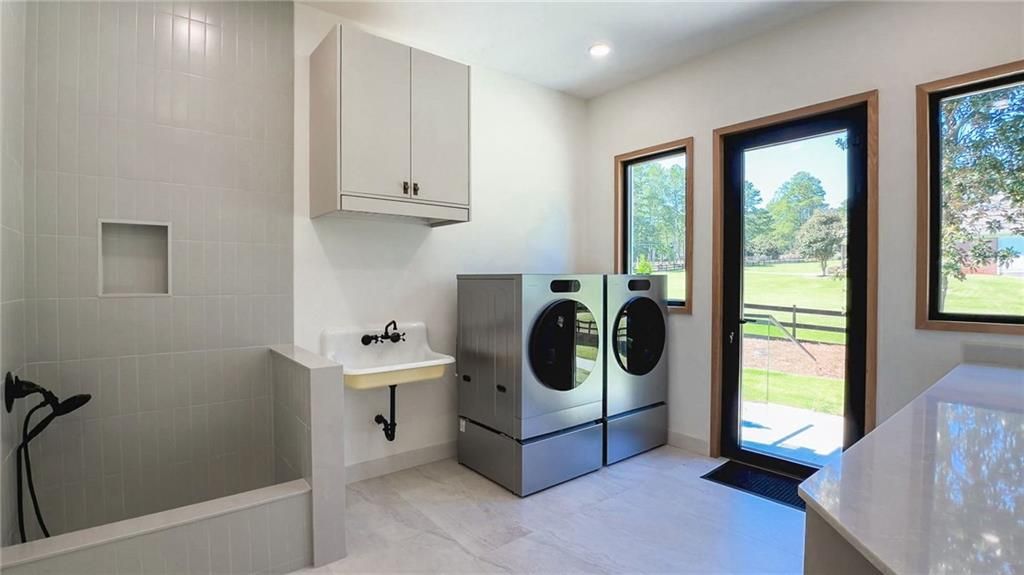 Image 18 of property listing at 14735 Wood Road, Milton, GA 30004