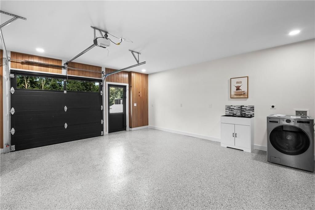 Image 53 of property listing at 14735 Wood Road, Milton, GA 30004