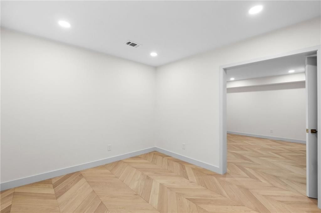 Image 54 of property listing at 14735 Wood Road, Milton, GA 30004
