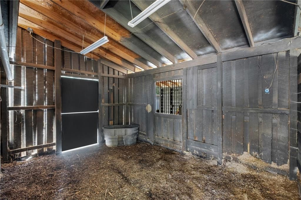 Image 73 of property listing at 14735 Wood Road, Milton, GA 30004