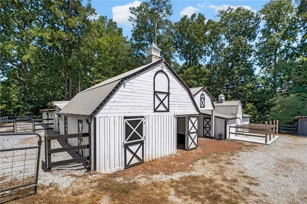 Image 78 of property listing at 14735 Wood Road, Milton, GA 30004