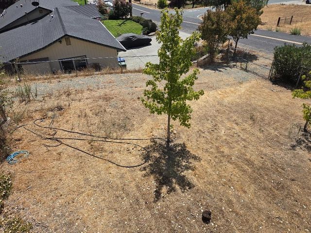 1893 Berkesey Dr, Valley Springs, CA 95252