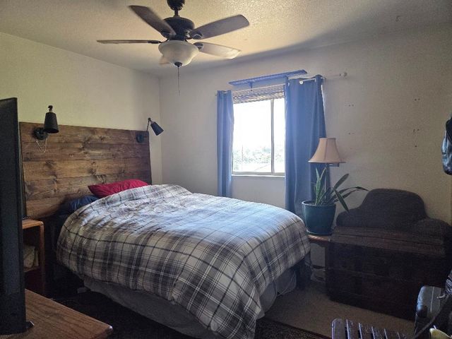 1893 Berkesey Dr, Valley Springs, CA 95252